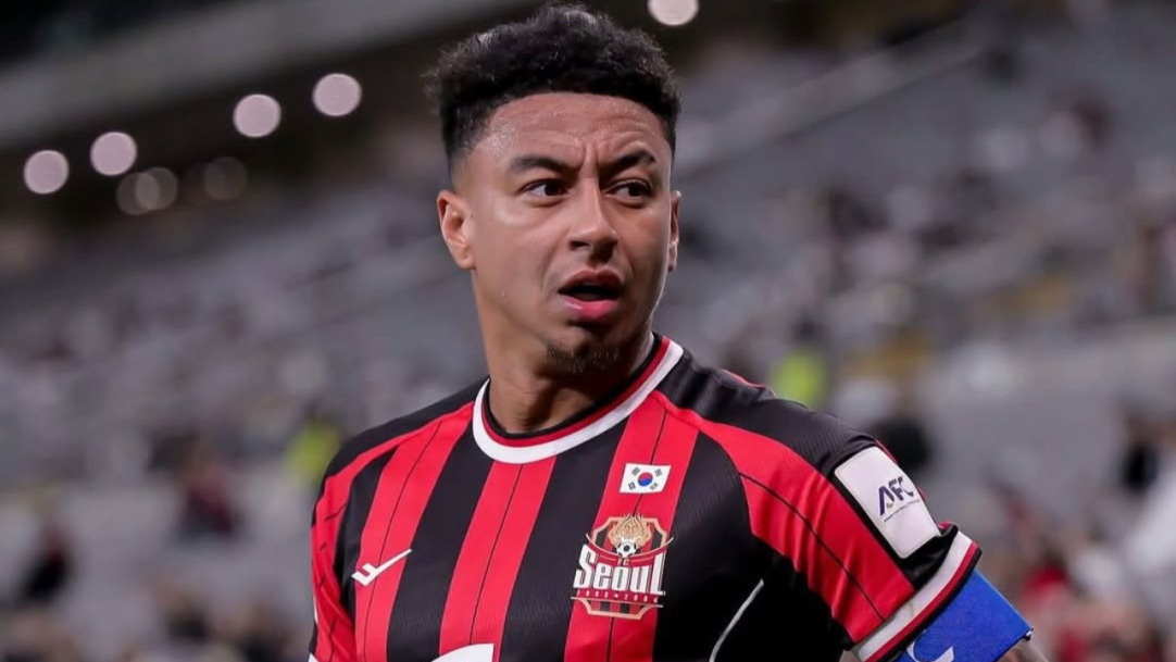 Lingard participa de articulações e avalia futuro no Corinthians