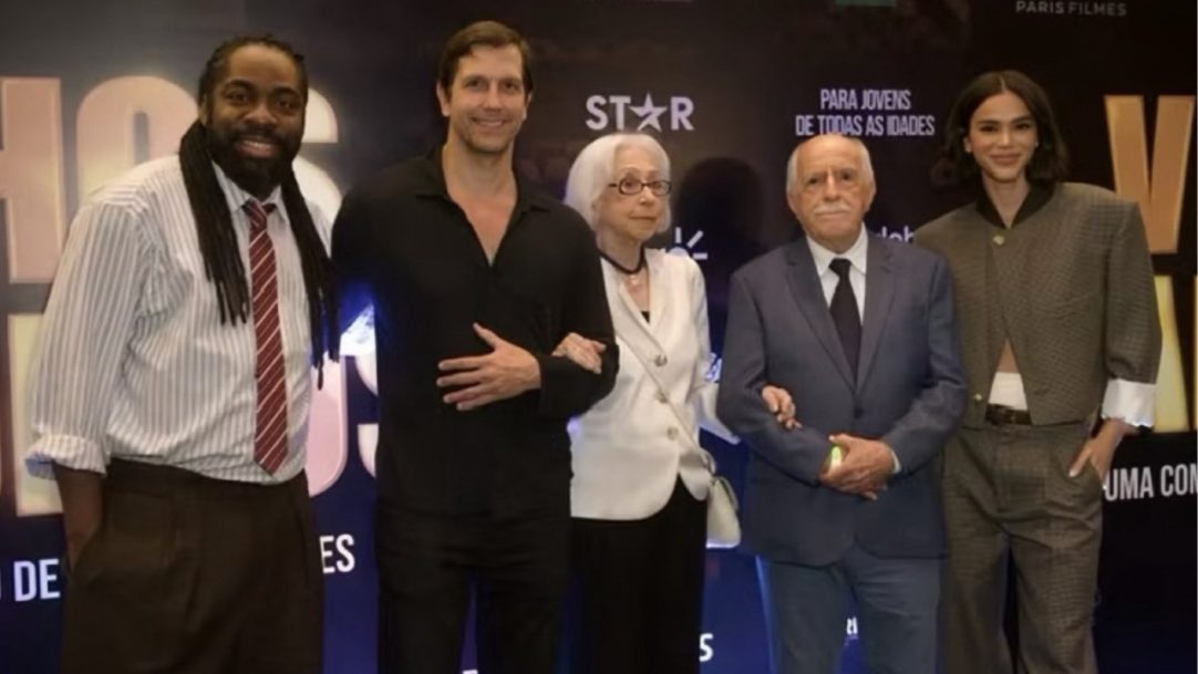 Elenco de peso se reúne na pré-estreia de “Velhos Bandidos”