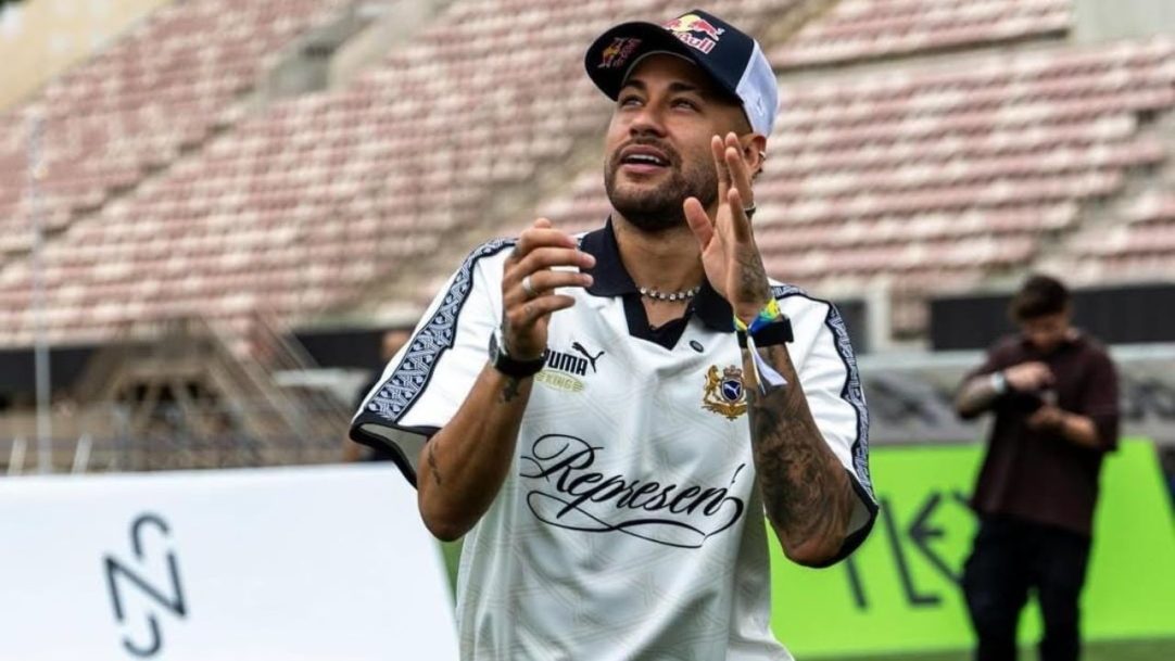 Neymar reage à mudança no comando do Santos e cobra postura do grupo