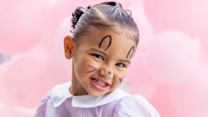 Mavie, de 2 anos, tem rotina intensa e web reage: “Tudo isso?”