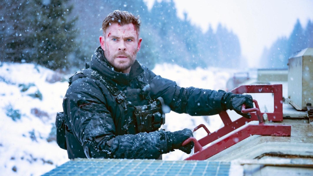 Chris Hemsworth retorna à maior franquia de ação da Netflix