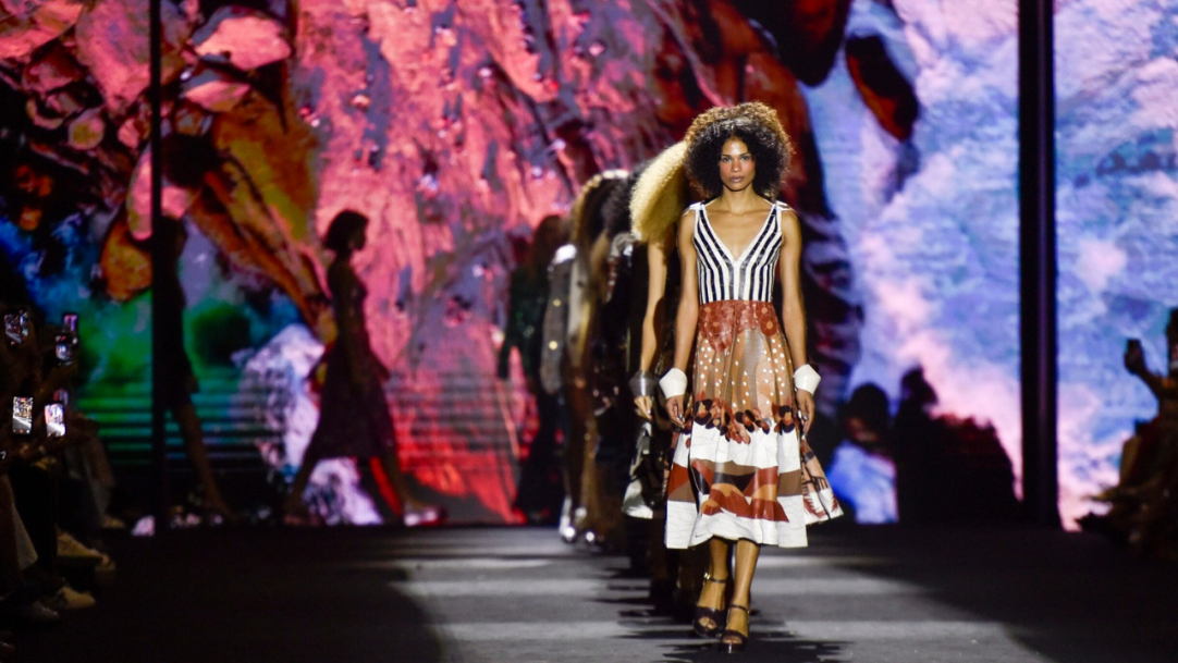 Exclusivo: Patrícia Viera apresenta coleção artesanal de couro no Rio Fashion Week