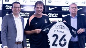 Diniz celebra estreia com vitória pelo Corinthians na Libertadores 2026