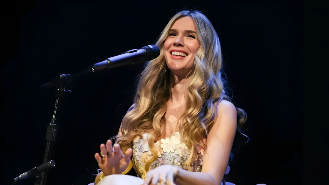 De volta ao Brasil: Joss Stone anuncia show gratuito no Brasil em maio