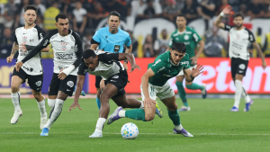 Derby sem gols entre Corinthians e Palmeiras tem expulsões e destaque dos goleiros
