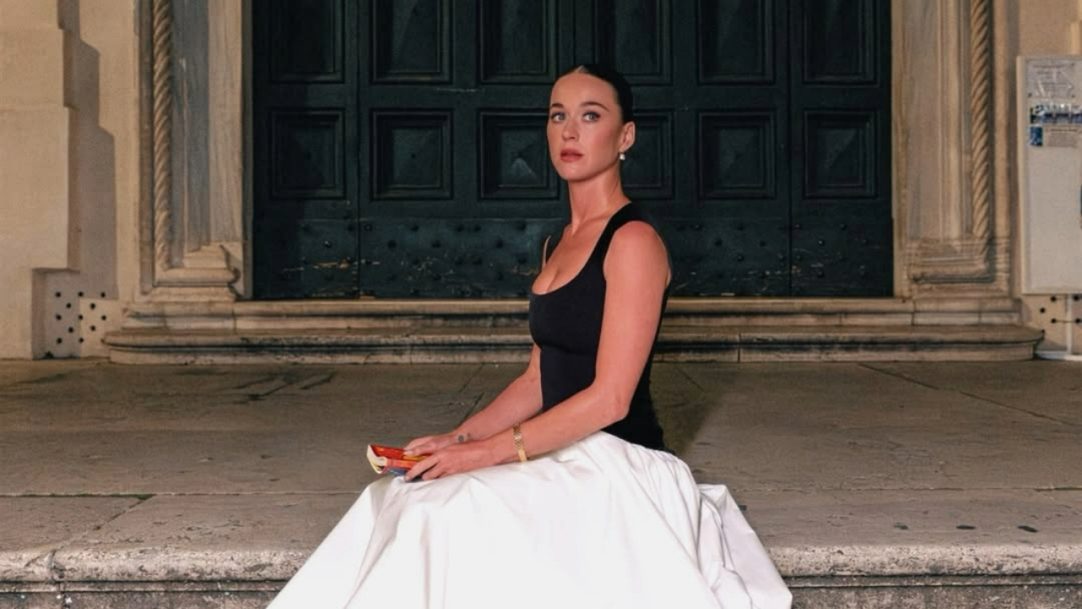 Katy Perry confirma lançamento de filme-concerto gravado em Paris