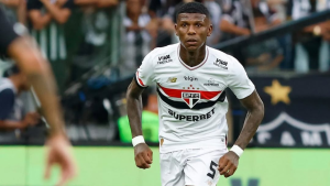 São Paulo cobra Arboleda, notifica zagueiro e avalia ação judicial