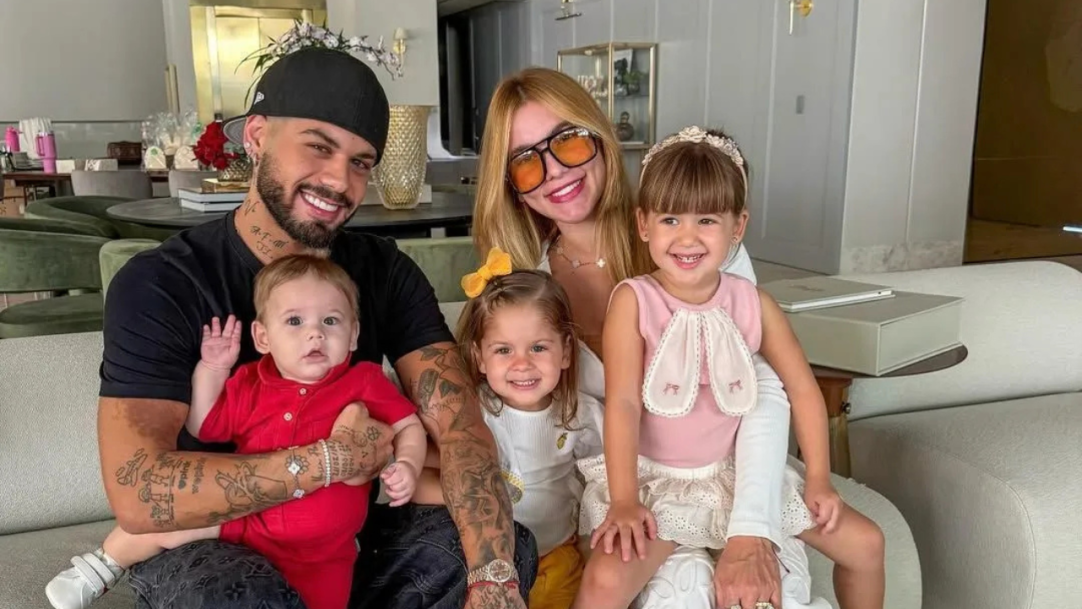 Zé Felipe comenta relação com Virginia e criação dos filhos
