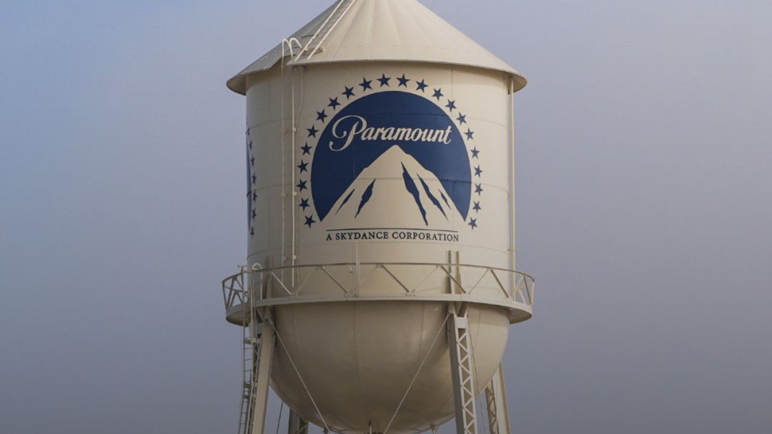 Artistas de Hollywood assinam carta contra fusão entre Warner e Paramount