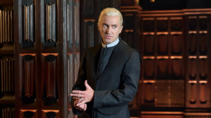 Tom Felton segue em musical de “Harry Potter” na Broadway