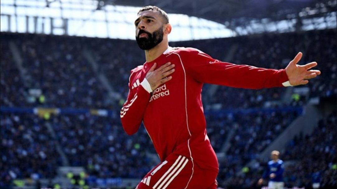Mohamed Salah deixa campo após lesão e pode ter encerrado ciclo no Liverpool