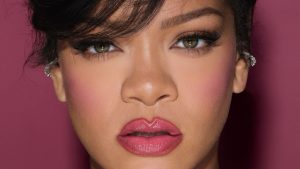 Fenty Beauty lança blush líquido com efeito blur e hidratante