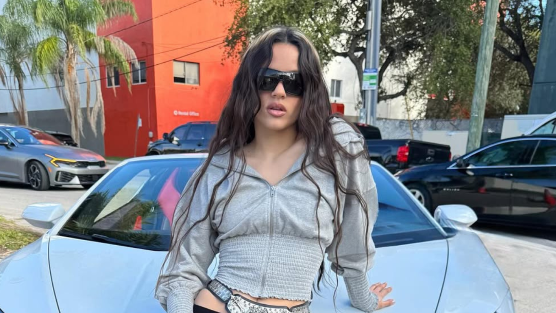Rosalía é eleita Mulher do Ano pela Billboard e emociona com discurso