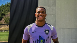 Danilo deve deixar o Botafogo na parada da Copa, três clubes estão interessados