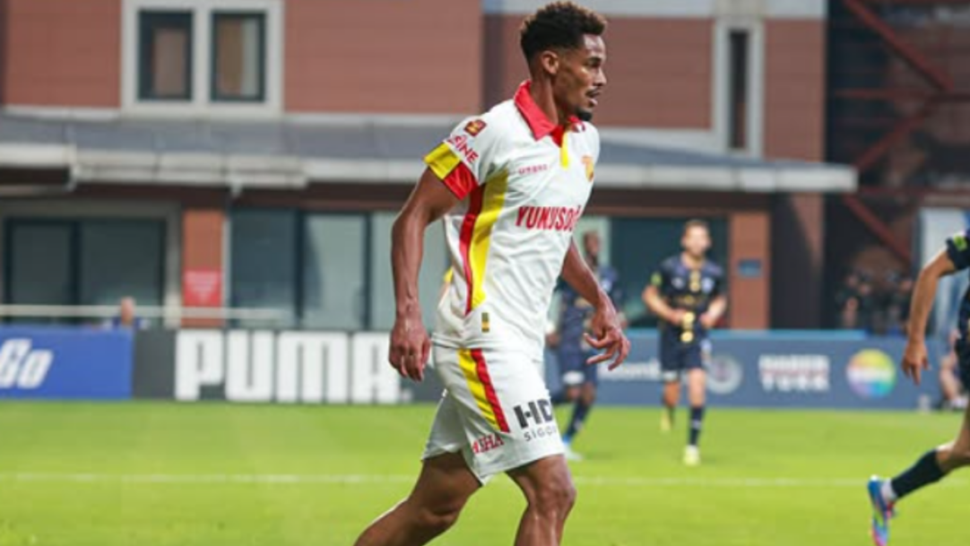 Atacante Emersonn é alvo de clubes europeus para o meio do ano
