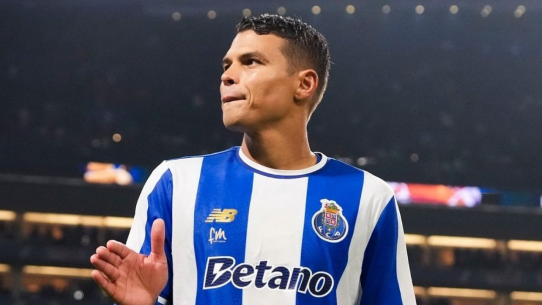 Porto anuncia a saída de Thiago Silva
