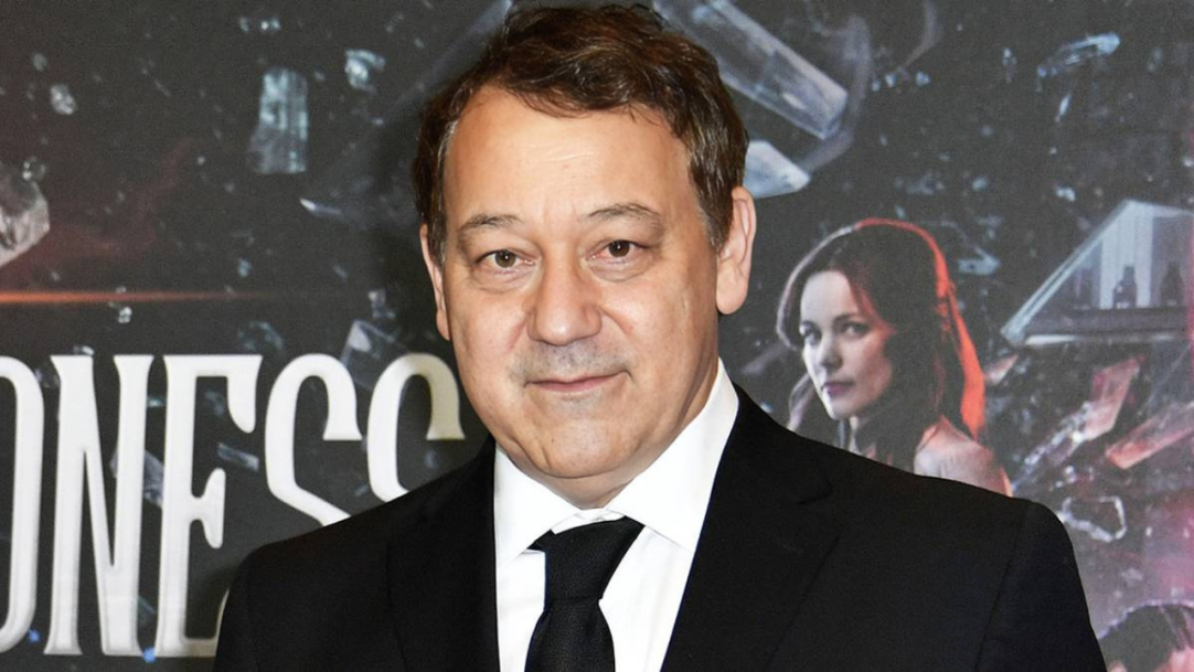 Sam Raimi vai dirigir nova adaptação do clássico de terror “Um Passe de Mágica”