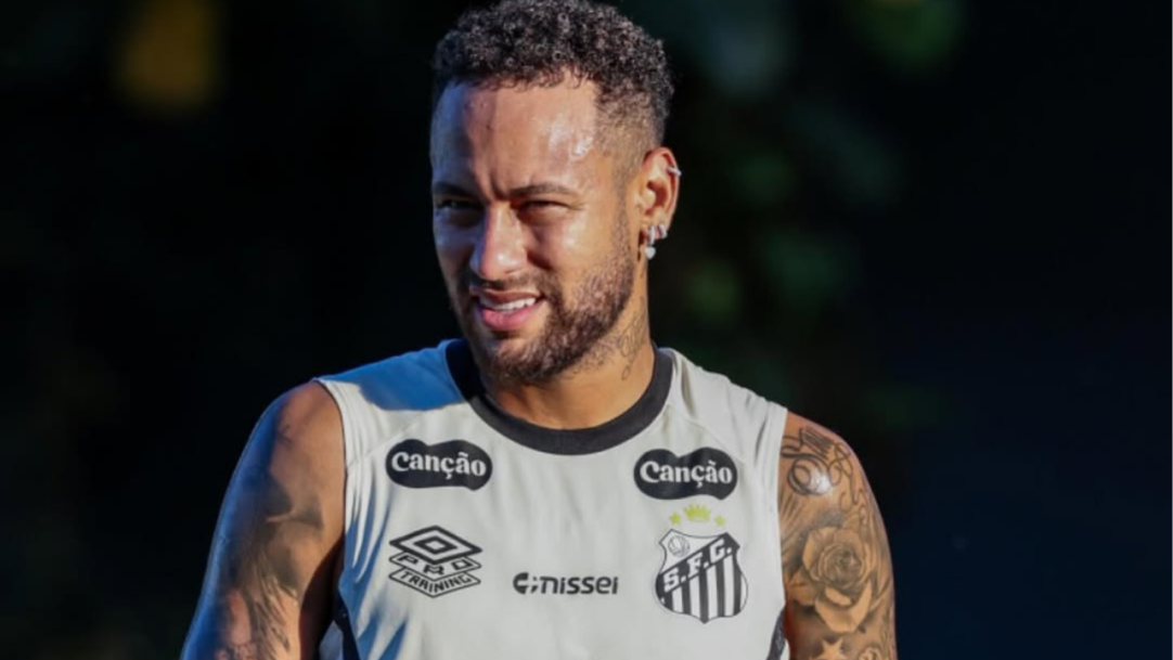 Neymar se desculpa com Robinho Jr. após briga em treino