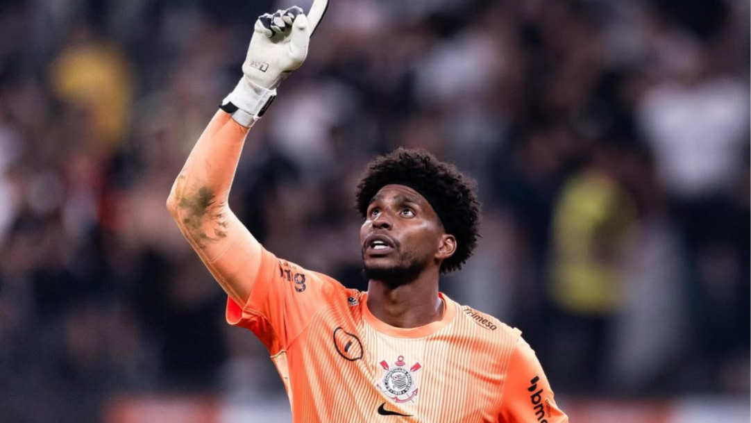 Corinthians fecha acordo com Hugo Souza para negociação do atleta