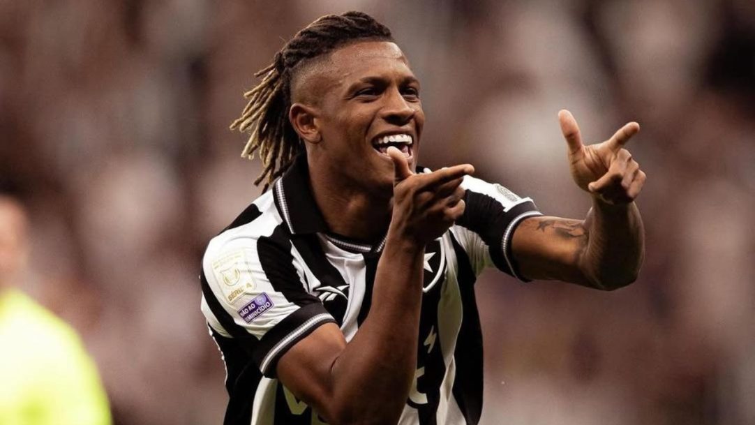 Danilo entra no radar do Palmeiras após volante ser afastado pelo Botafogo