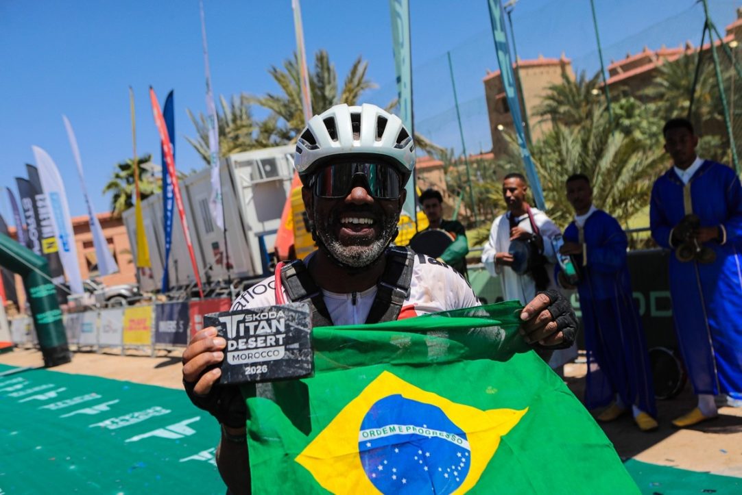 Brasileiro enfrenta desafio extremo no deserto do Marrocos