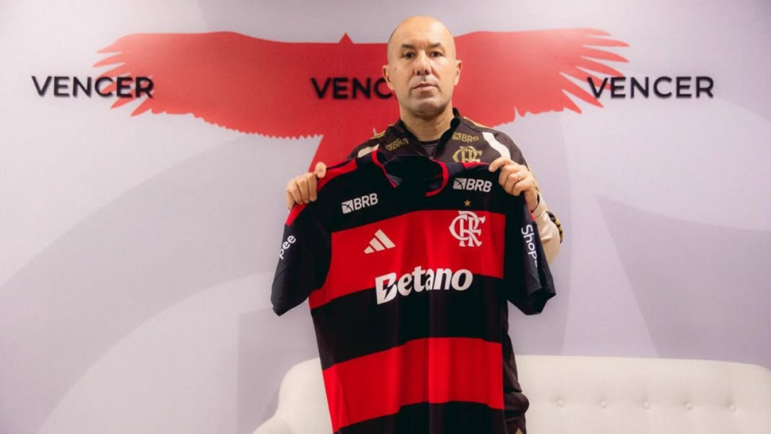 STJD denuncia Leonardo Jardim por críticas pesadas contra arbitragem