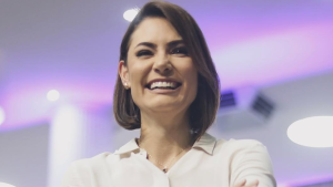 Michelle Bolsonaro pede apoio a Gilmar Mendes para converter prisão de Jair Bolsonaro em domiciliar