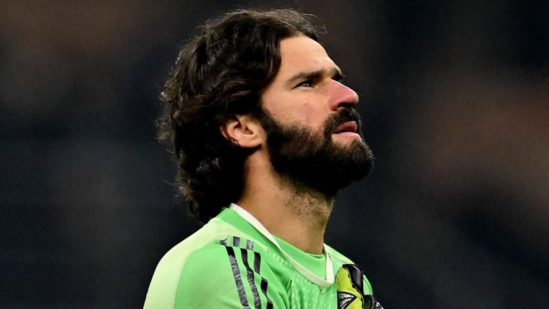 Alisson afasta preocupação com vaias após gol sofrido contra Panamá