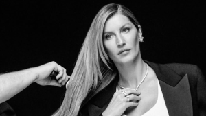 Gisele Bündchen reforça parceria com Vivara em campanha de dia dos namorados