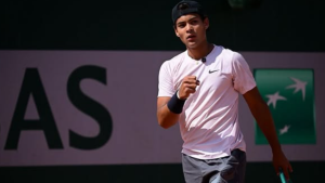 Guto Miguel vence semi de Roland Garros e é o novo número 1 do mundo juvenil