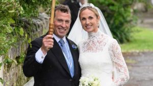 Sob a chuva inglesa, Peter Phillips celebra novo capítulo ao lado de Harriet Sperling