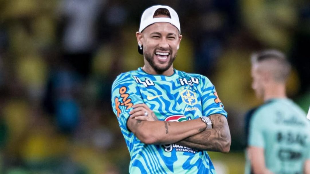 Neymar aproveita folga e reúne filhos nos Estados Unidos