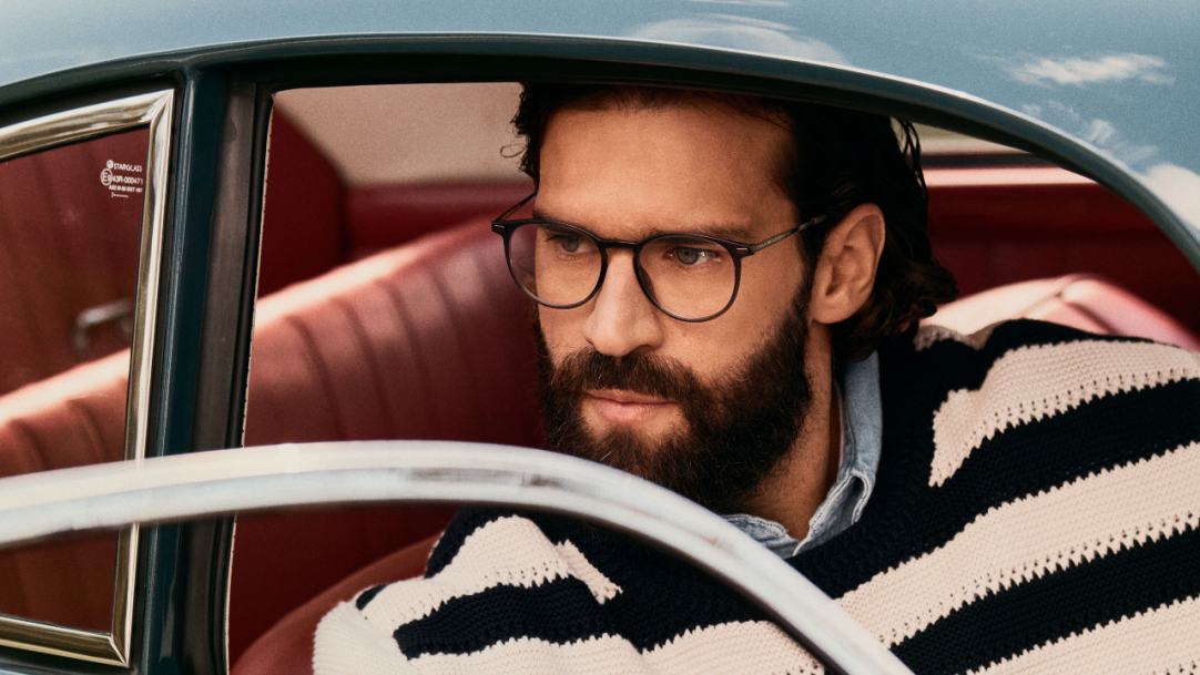 Tommy Hilfiger apresenta Alisson Becker como rosto da campanha de óculos primavera/verão 2026