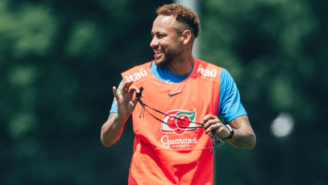 Ancelotti confirma Neymar para enfrentar a Escócia