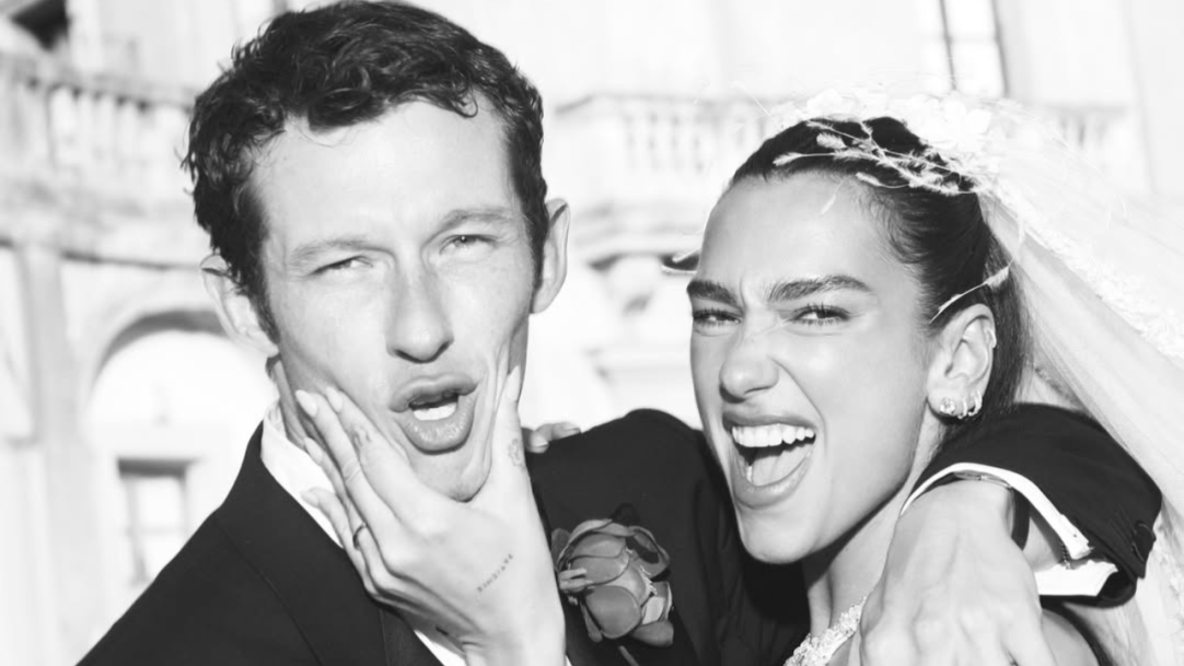 Dua Lipa divulga primeiras fotos do casamento com Callum Turner e emociona fãs nas redes sociais