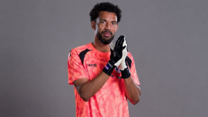 Destaque na Copa, goleiro Vozinha é anunciado pelo Colo-Colo