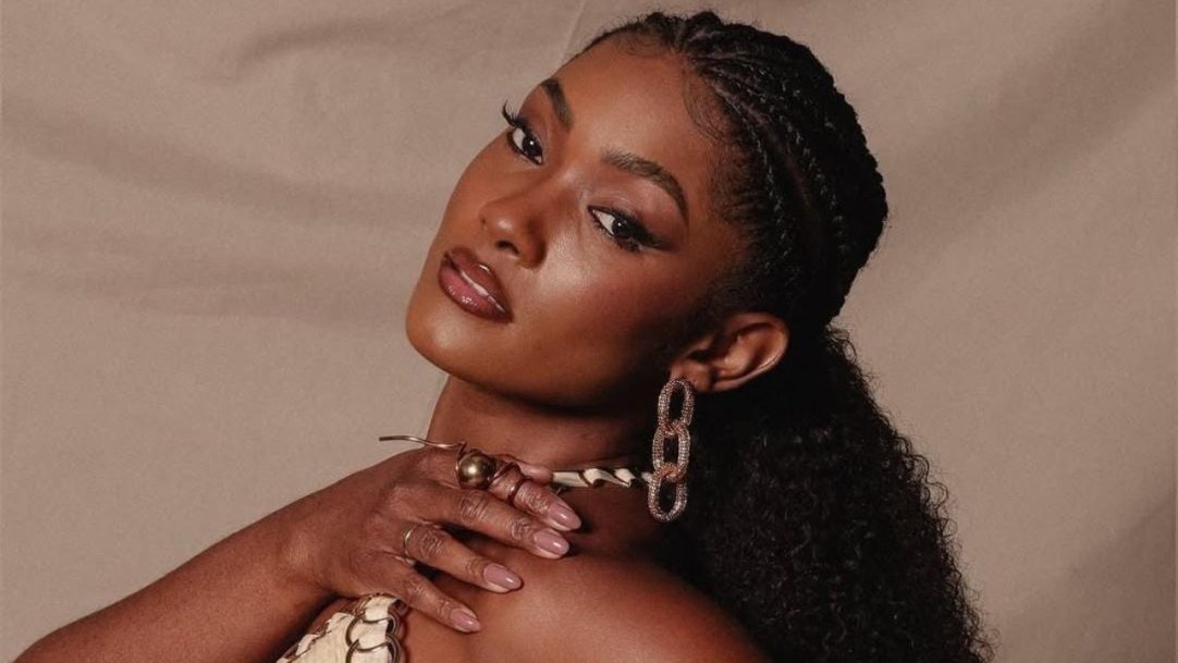 Após fim do namoro com Arlindinho, Erika Januza desabafa na TV: ‘Vivendo um processo de luto’