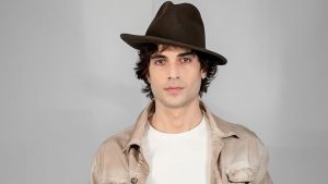 Cantor Fiuk é denunciado pelo MP e vira réu por perturbação do sossego em SP