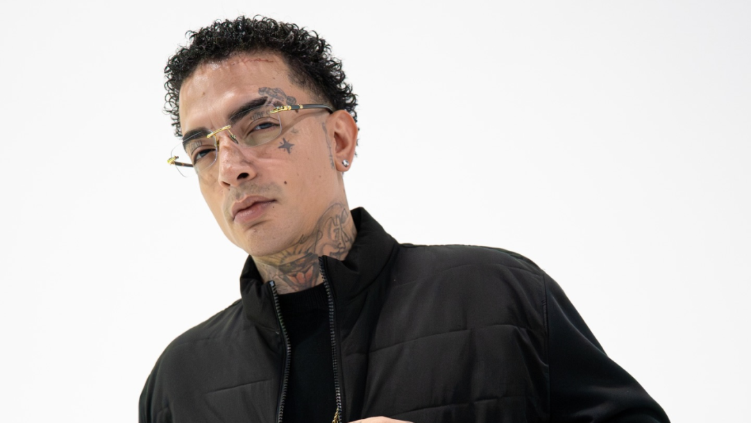 MC Guimê realiza manutenção na sua harmonização facial e compartilha o antes e depois