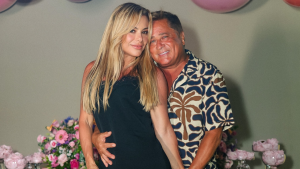 Leonardo comemora 63 anos com festa intimista de pescaria organizada por Poliana Rocha