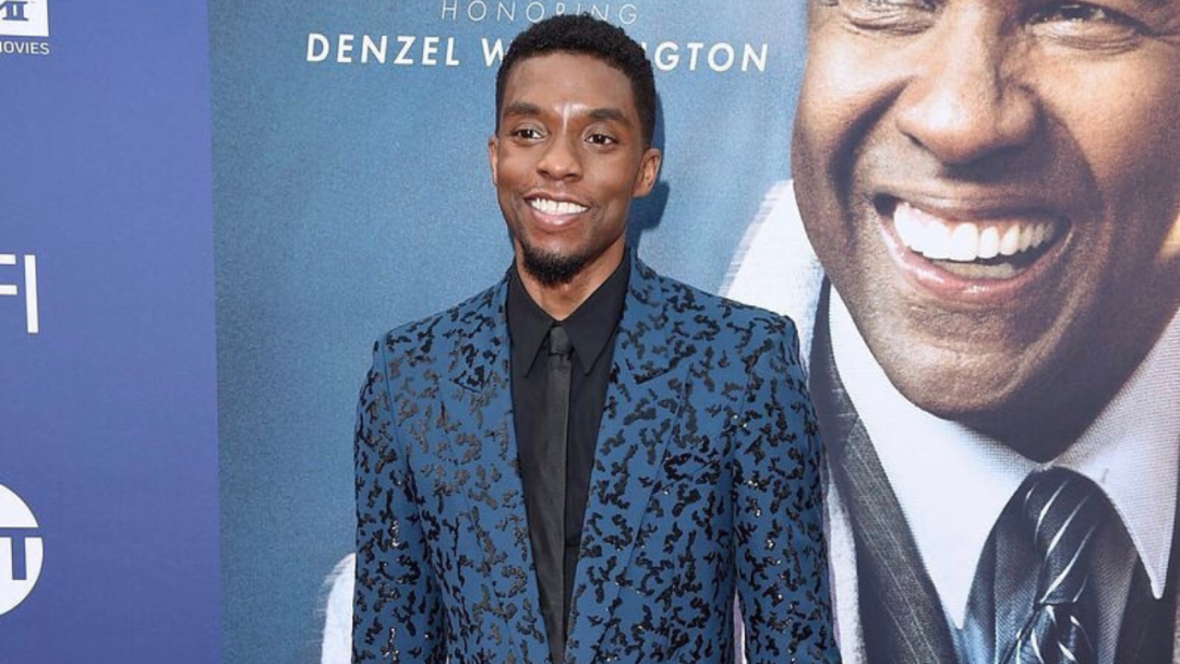 Irmãos de Chadwick Boseman acionam Justiça para afastar viúva da gestão do espólio