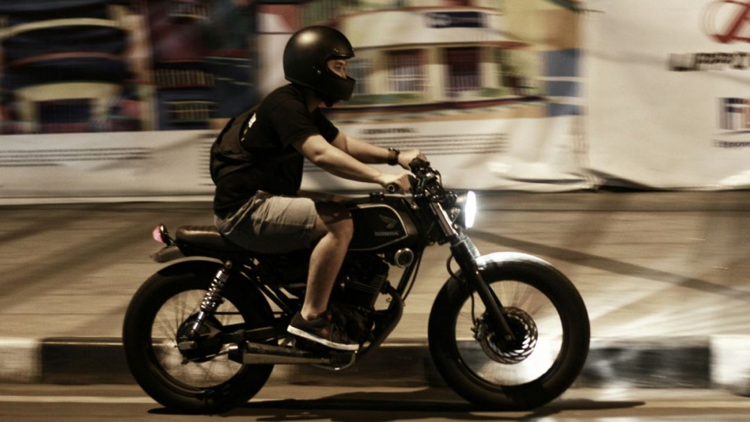 Tribunal de Justiça suspende decisão e mantém Uber Moto proibida em São Paulo