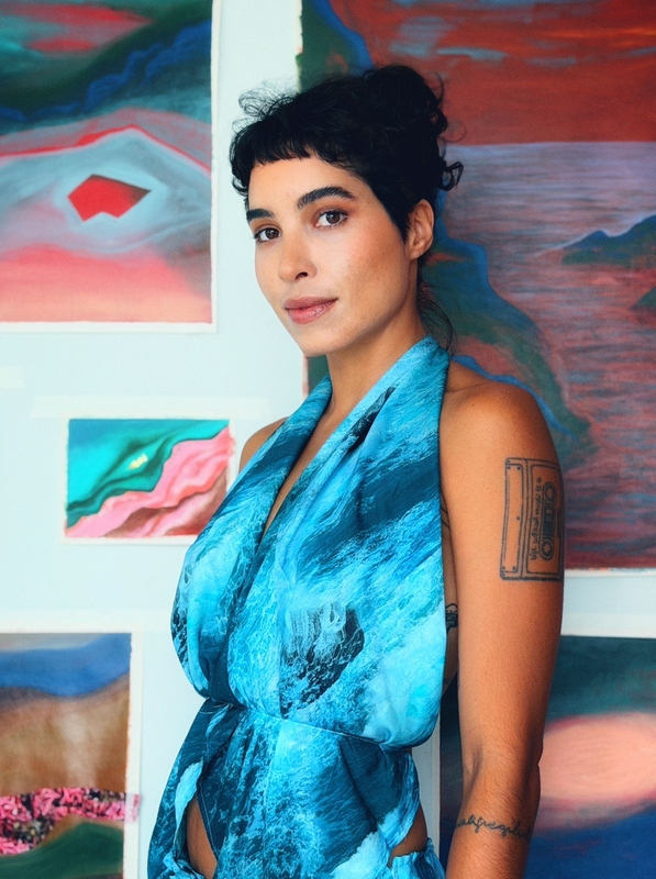 Artista brasiliense Isadora Maia inaugura mostra em Portugal