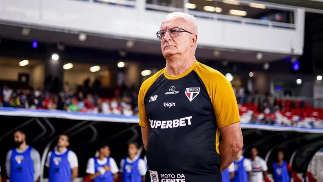Dorival critica atuação do São Paulo após derrota para a Chapecoense