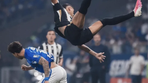 Kaio Jorge é punido pelo STJD após lance em jogo contra o Atlético-MG