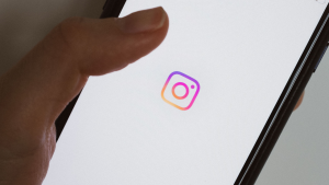 Meta fecha acordo de US$ 16 bilhões após processo de vícios de crianças em redes sociais