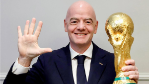 Infantino recua e desiste de vender ações da FIFA após pressão da UEFA