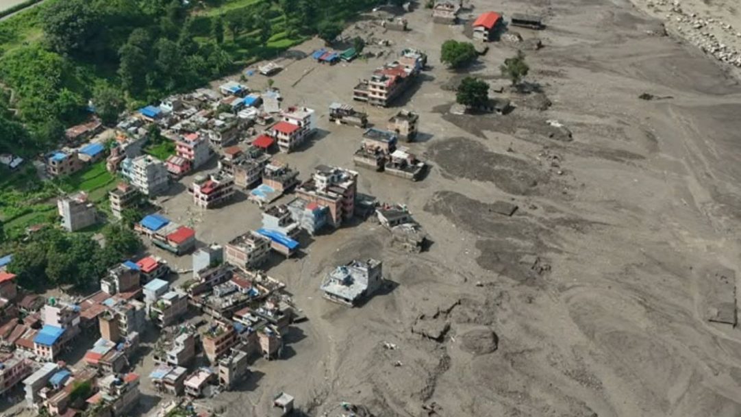 Mortes no Nepal chegam a 626 após avalanche de lama