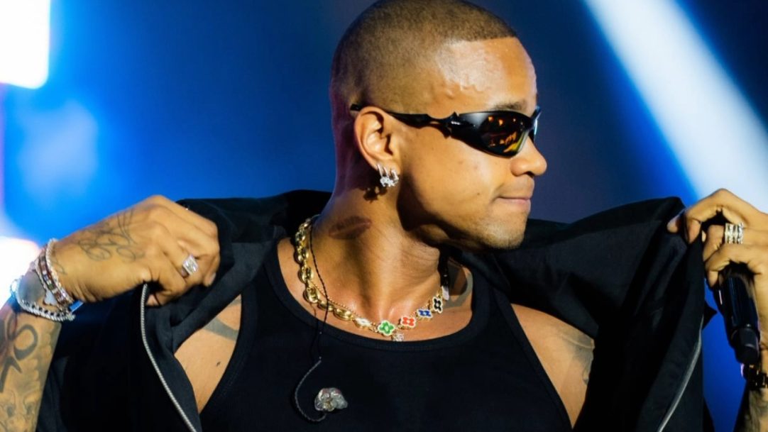 Leo Santana posta dança sensual e Lore Improta brinca: “Não me dá um dia de paz”