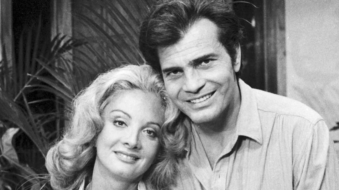Juntos por quase seis décadas, Glória Menezes e Tarcísio Meira se apaixonaram no teatro e eternizaram uma das parcerias mais marcantes da TV